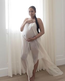 Tia Mowry feet photo thumbnail