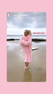 Nastia Liukin feet photo thumbnail
