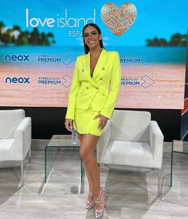 Cristina Pedroche feet photo thumbnail