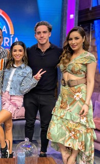 Cynthia Rodríguez feet photo thumbnail