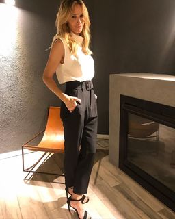 Julieta Prandi feet photo thumbnail