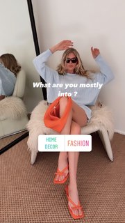 Elsa Hosk feet photo thumbnail