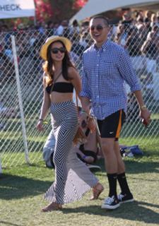 Jamie Chung feet photo thumbnail