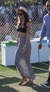 Jamie Chung feet photo thumbnail