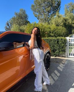 Kylie Jenner feet photo thumbnail