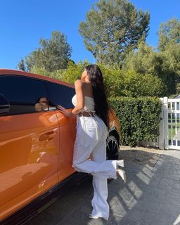 Kylie Jenner feet photo thumbnail