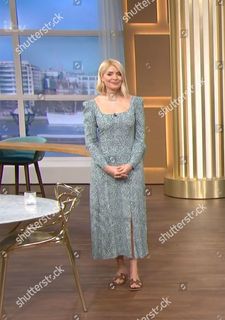 Holly Willoughby feet photo thumbnail