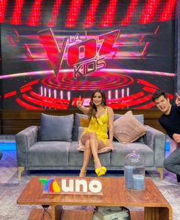 Cynthia Rodríguez feet photo thumbnail