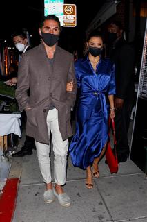 Eva Longoria feet photo thumbnail