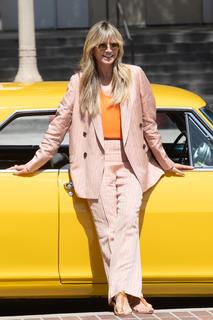 Heidi Klum feet photo thumbnail