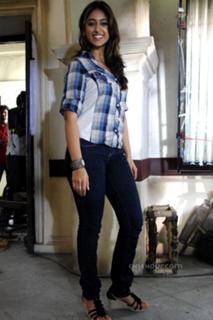 Ileana D'Cruz feet photo thumbnail