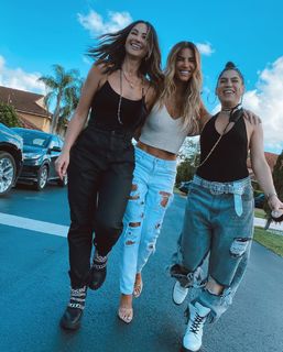 Gaby Espino feet photo thumbnail
