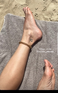Vera Brezhneva feet photo thumbnail