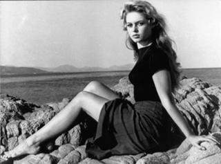 Brigitte Bardot feet photo thumbnail