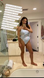 Katharine McPhee feet photo thumbnail