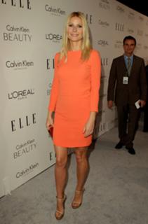 Gwyneth Paltrow feet photo thumbnail