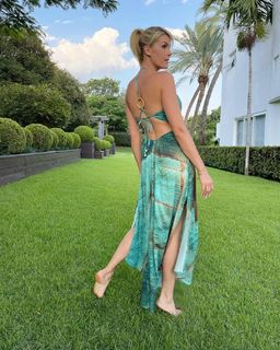 Ana Hickmann feet photo thumbnail