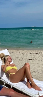 Corinna Kopf feet photo thumbnail