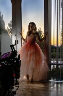 Dove Cameron feet photo thumbnail