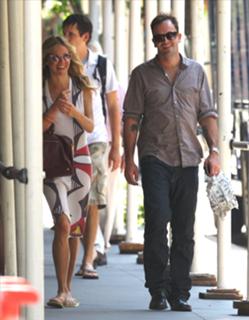 Sienna Miller feet photo thumbnail