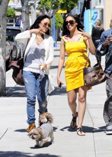Tia Mowry feet photo thumbnail