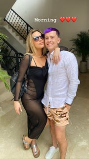 Lele Pons feet photo thumbnail