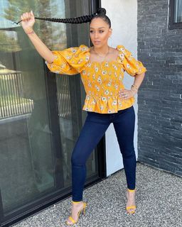 Tia Mowry feet photo thumbnail