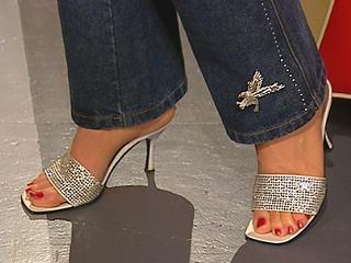 Sonya Kraus feet photo thumbnail