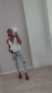 Simone Biles feet photo thumbnail