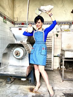 Maribel Guardia feet photo thumbnail