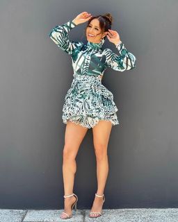 Cynthia Rodríguez feet photo thumbnail