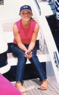 Britney Spears feet photo thumbnail