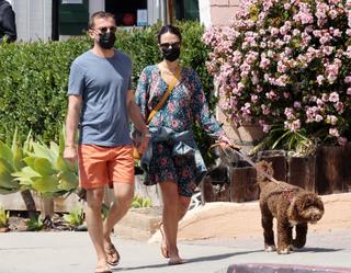 Jordana Brewster feet photo thumbnail