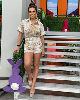 Tania Rincón feet photo thumbnail