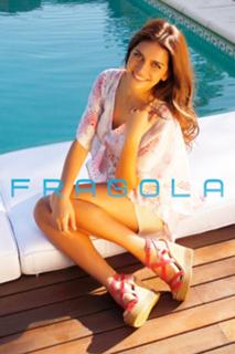 Zaira Nara feet photo thumbnail