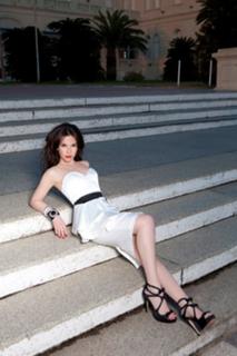 Natalia Oreiro feet photo thumbnail