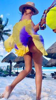 Juliana Paes feet photo thumbnail