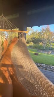 Rita Ora feet photo thumbnail