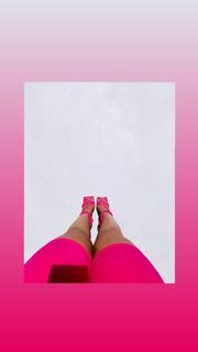 Chloe Bailey feet photo thumbnail