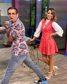 Laura González feet photo thumbnail