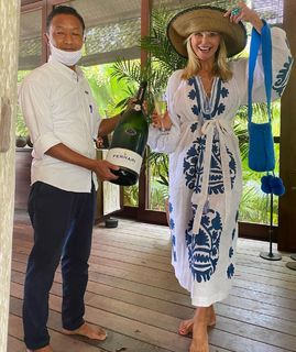 Christie Brinkley feet photo thumbnail