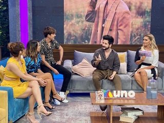 Laura González feet photo thumbnail