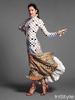 Deepika Padukone feet photo thumbnail