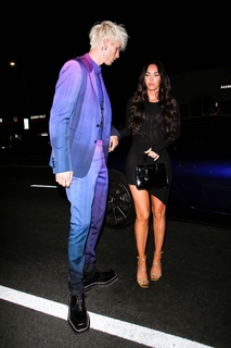 Megan Fox feet photo thumbnail