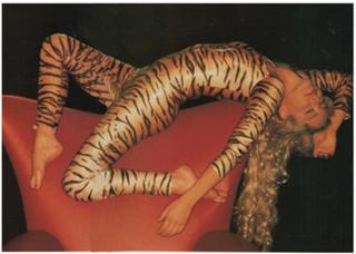 Sharon Stone feet photo thumbnail