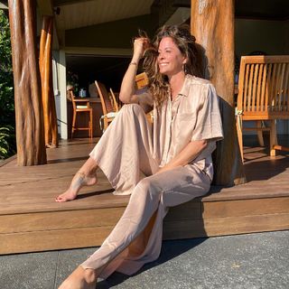 Brooke Burke feet photo thumbnail