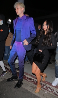 Megan Fox feet photo thumbnail