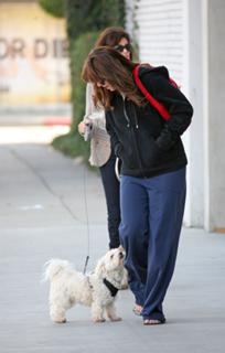 Mandy Moore feet photo thumbnail