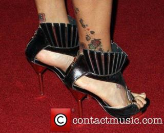 Jeannie Mai Jenkins feet photo 4