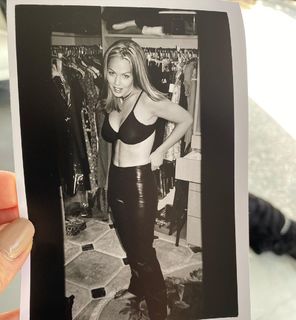 Jennie Garth feet photo thumbnail